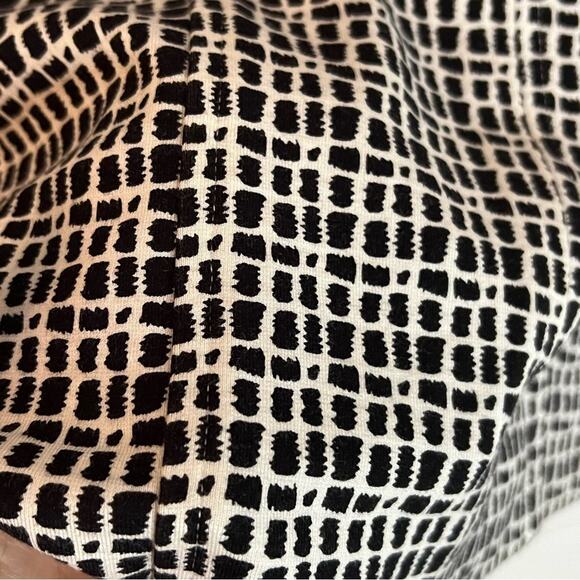 CHICO’S blazer size 3 large black white lace appliqué on arms - Picture 14 of 14